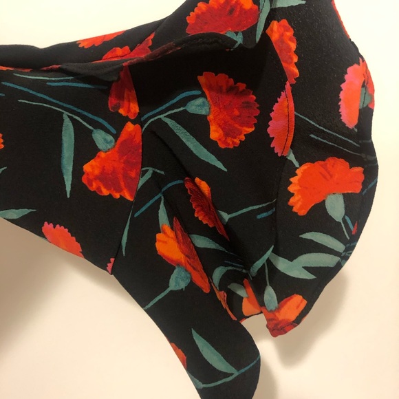 Wonderful dress - Picture 4 of 5